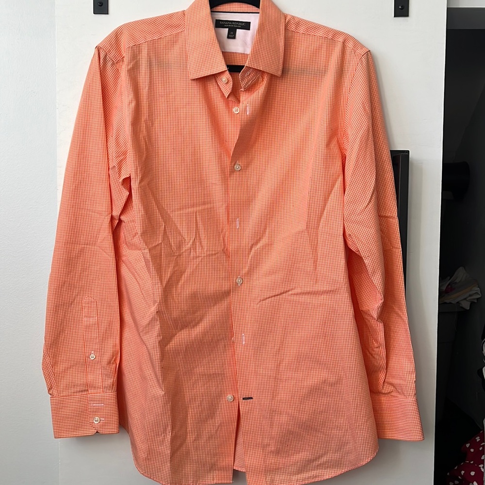 Non-iron slim fit, plaid button up